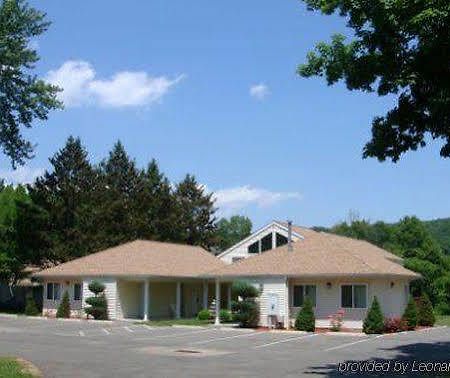 Rocky River Inn 新米尔福德 外观 照片