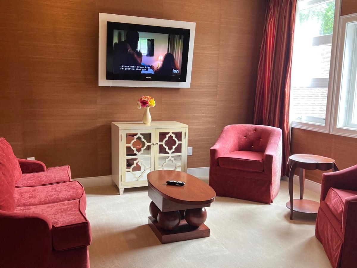 Rocky River Inn 新米尔福德 外观 照片