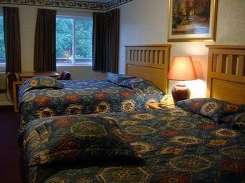 Rocky River Inn 新米尔福德 外观 照片